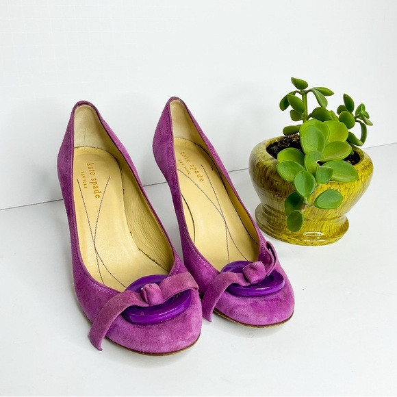 VINTAGE Kate Spade Purple Leather Button Heels - In Great Condition Size 6 W - Picture 4 of 9